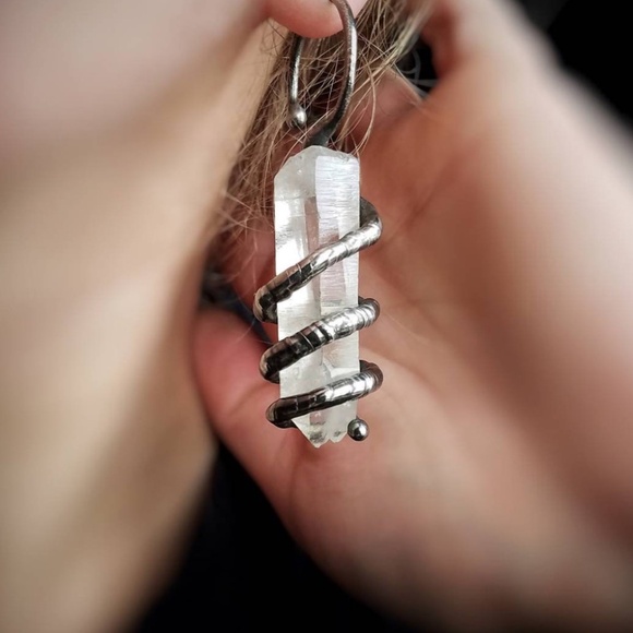 Quartz crystal ear weights - Picture 2 of 2